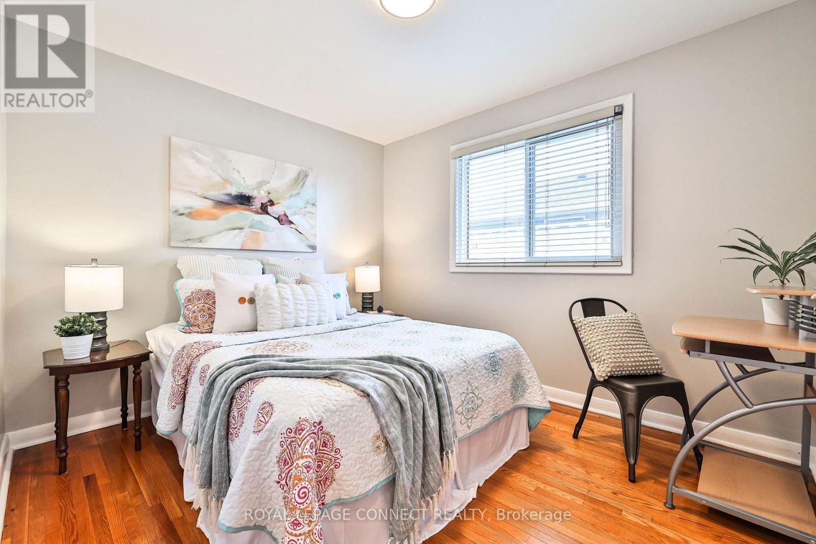 103 FITZGIBBON AVENUE Image 12