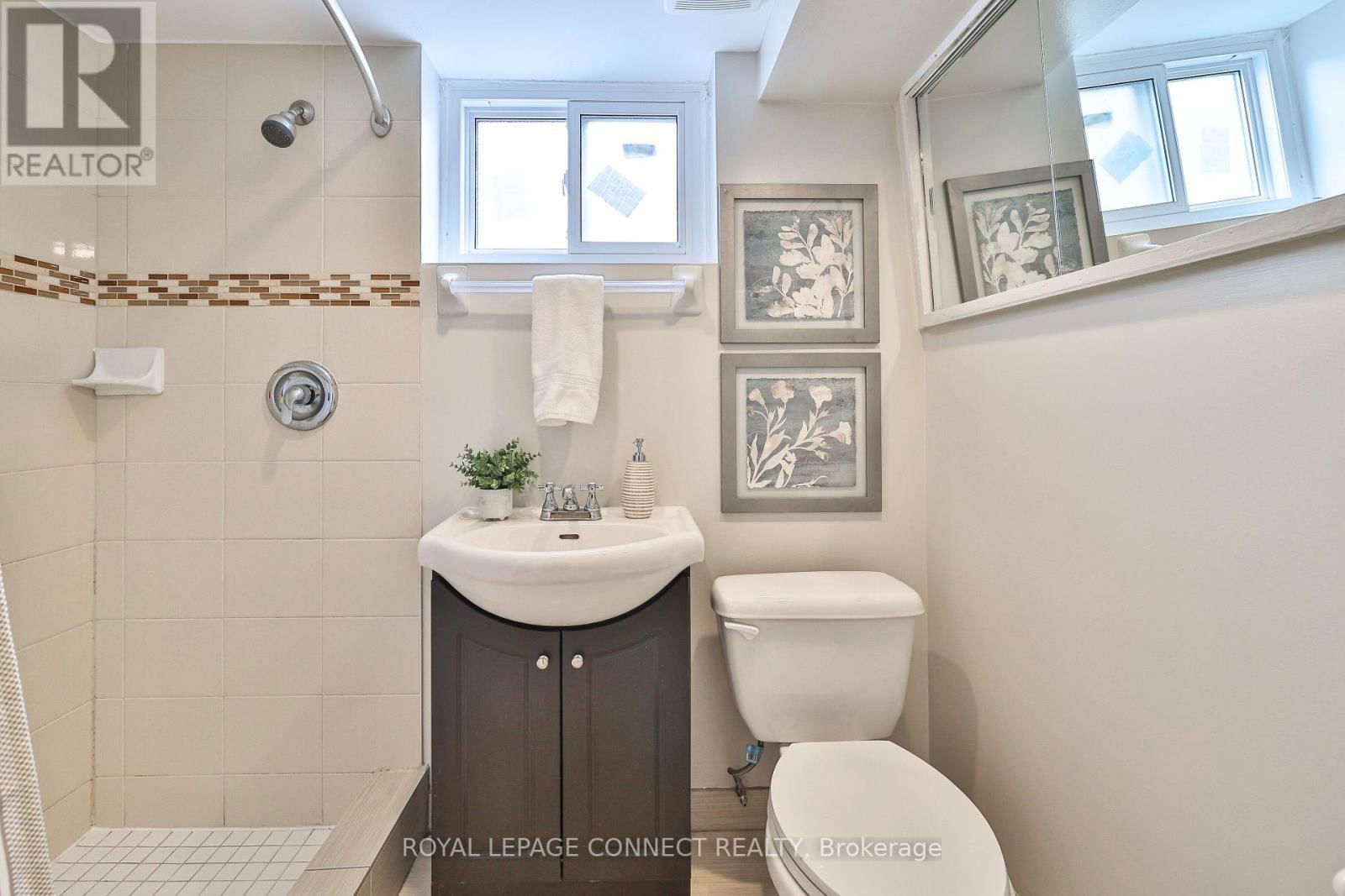103 FITZGIBBON AVENUE Image 17