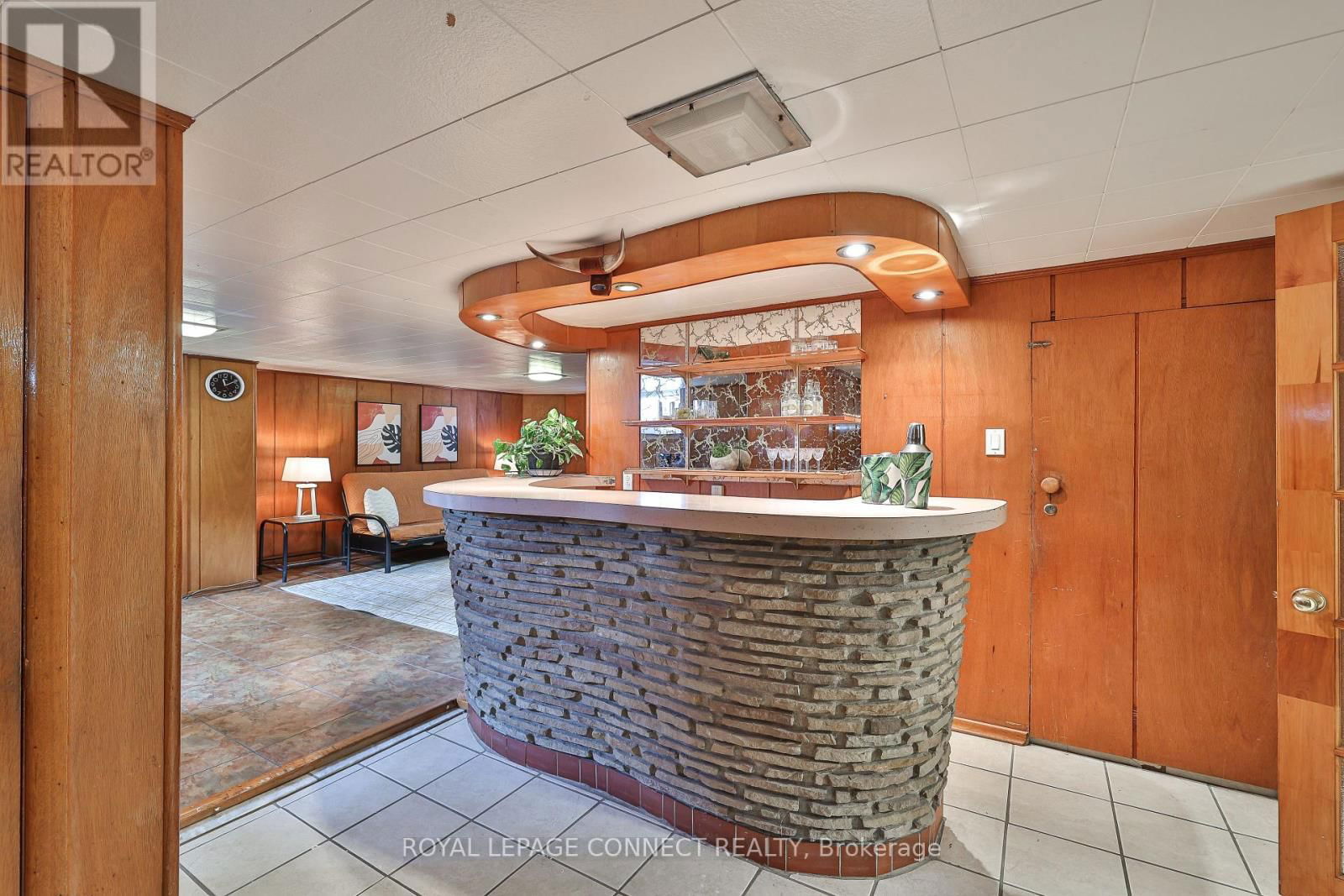 103 FITZGIBBON AVENUE Image 19