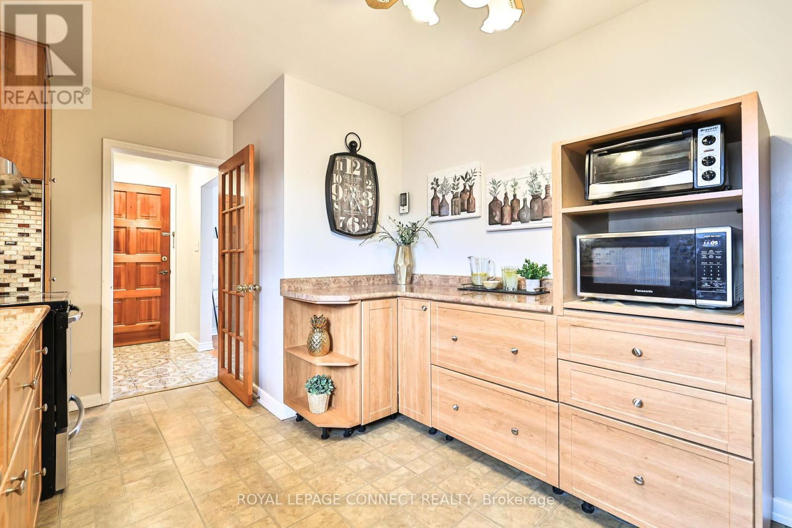 103 FITZGIBBON AVENUE Image 8