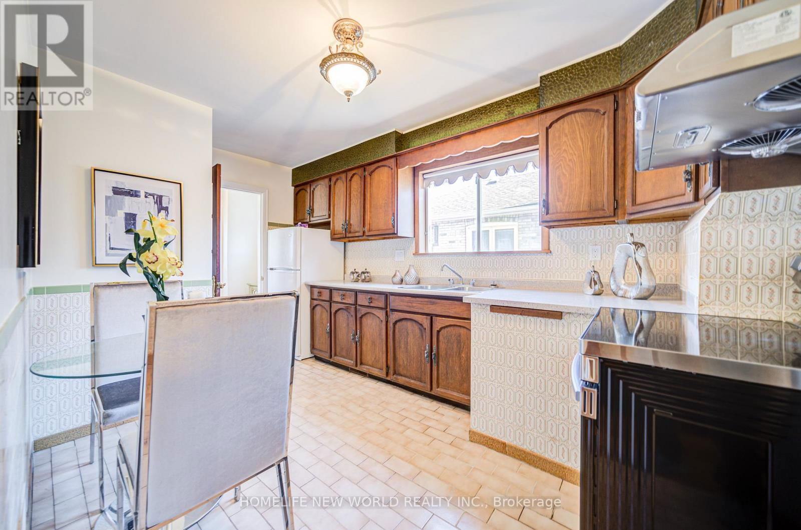 126 PORTSDOWN ROAD Image 12