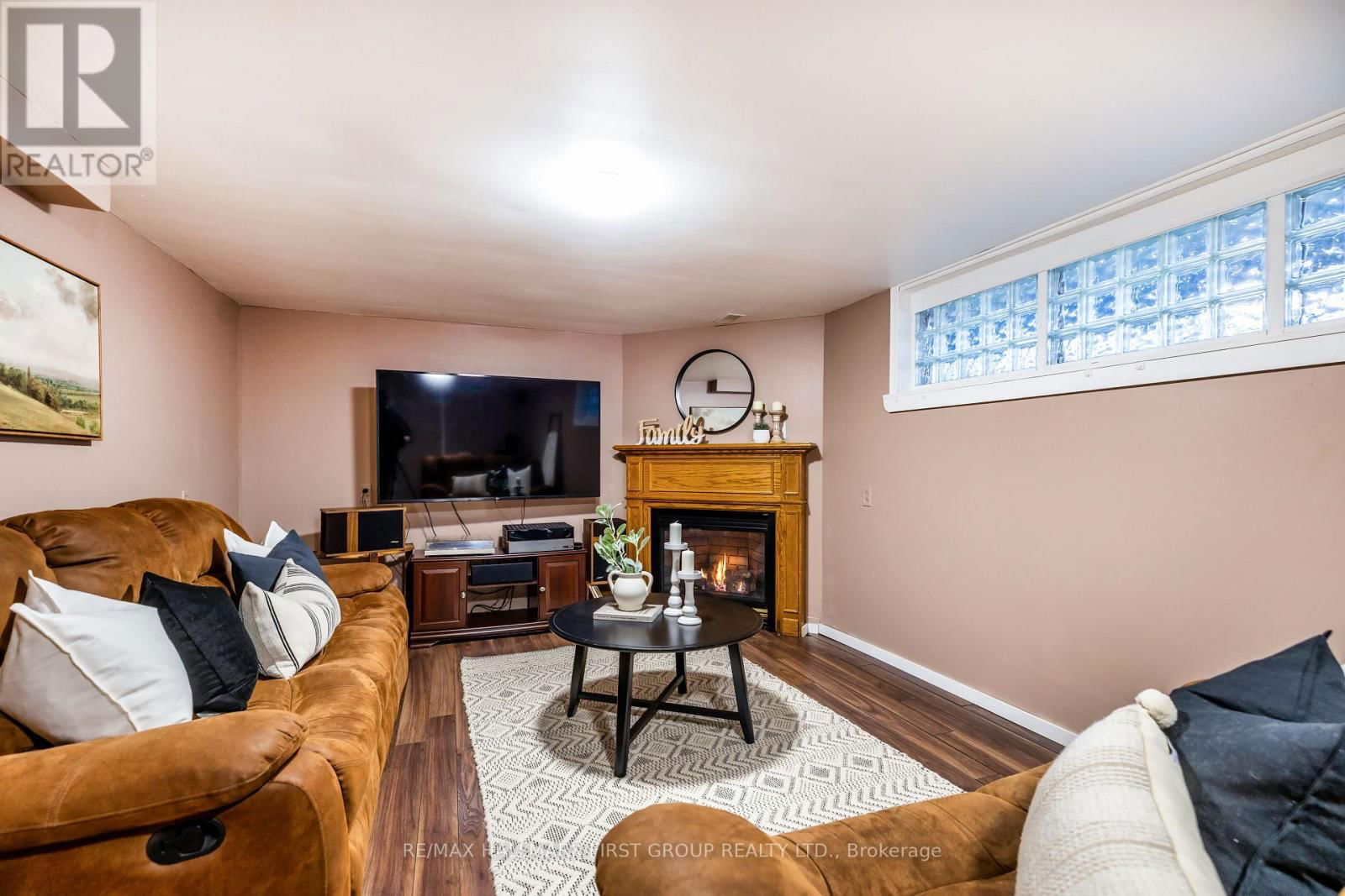 94 CALEB STREET Image 17