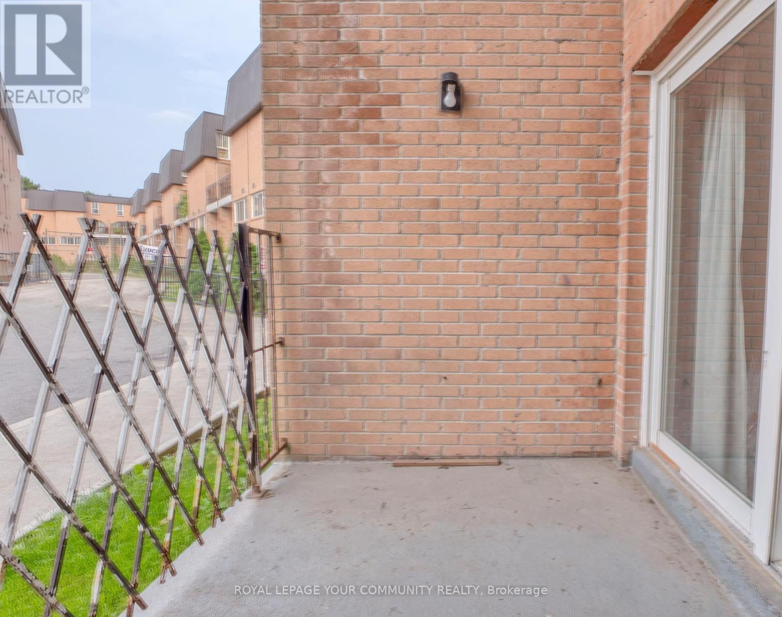 1006 - 100 MORNELLE COURT Image 31