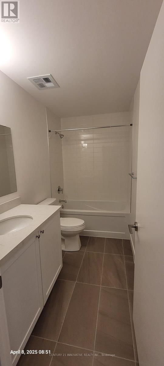 412 - 55 CLARINGTON BOULEVARD Image 11
