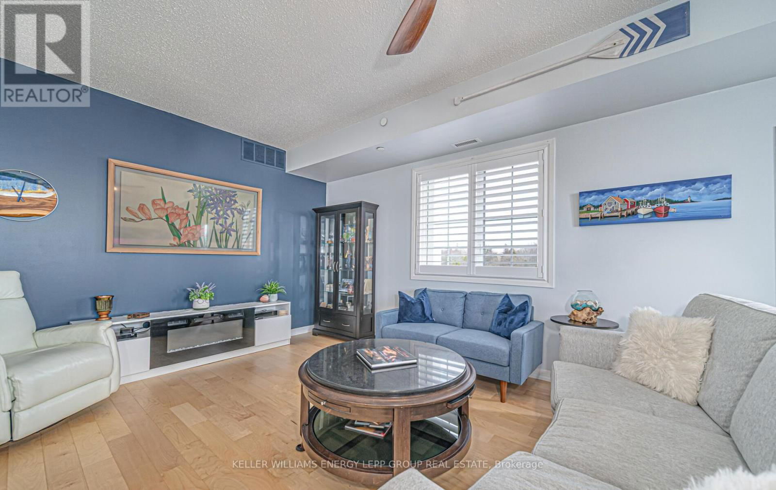 312 - 70 SHIPWAY AVENUE Image 16