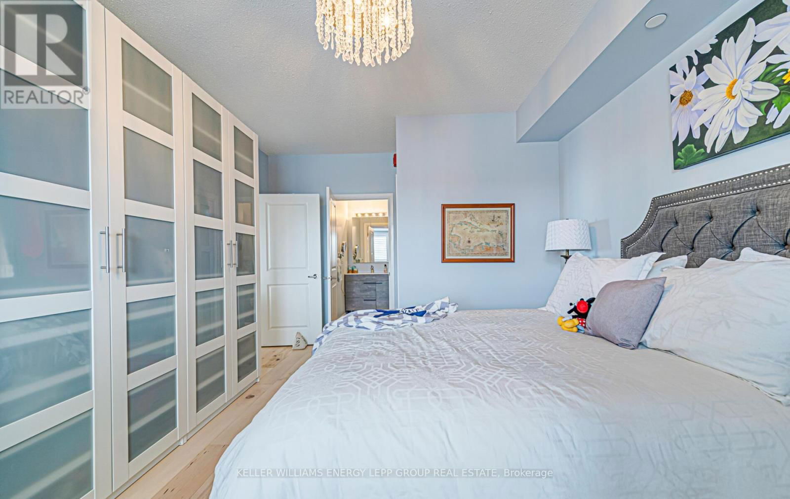 312 - 70 SHIPWAY AVENUE Image 23