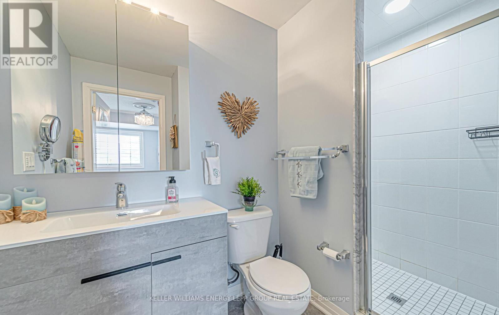 312 - 70 SHIPWAY AVENUE Image 24