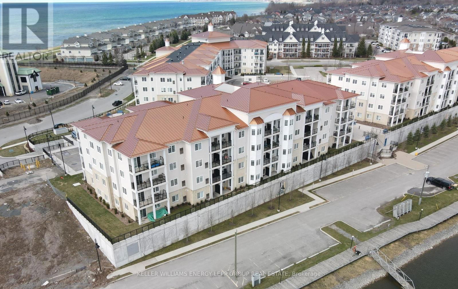 312 - 70 SHIPWAY AVENUE Image 31