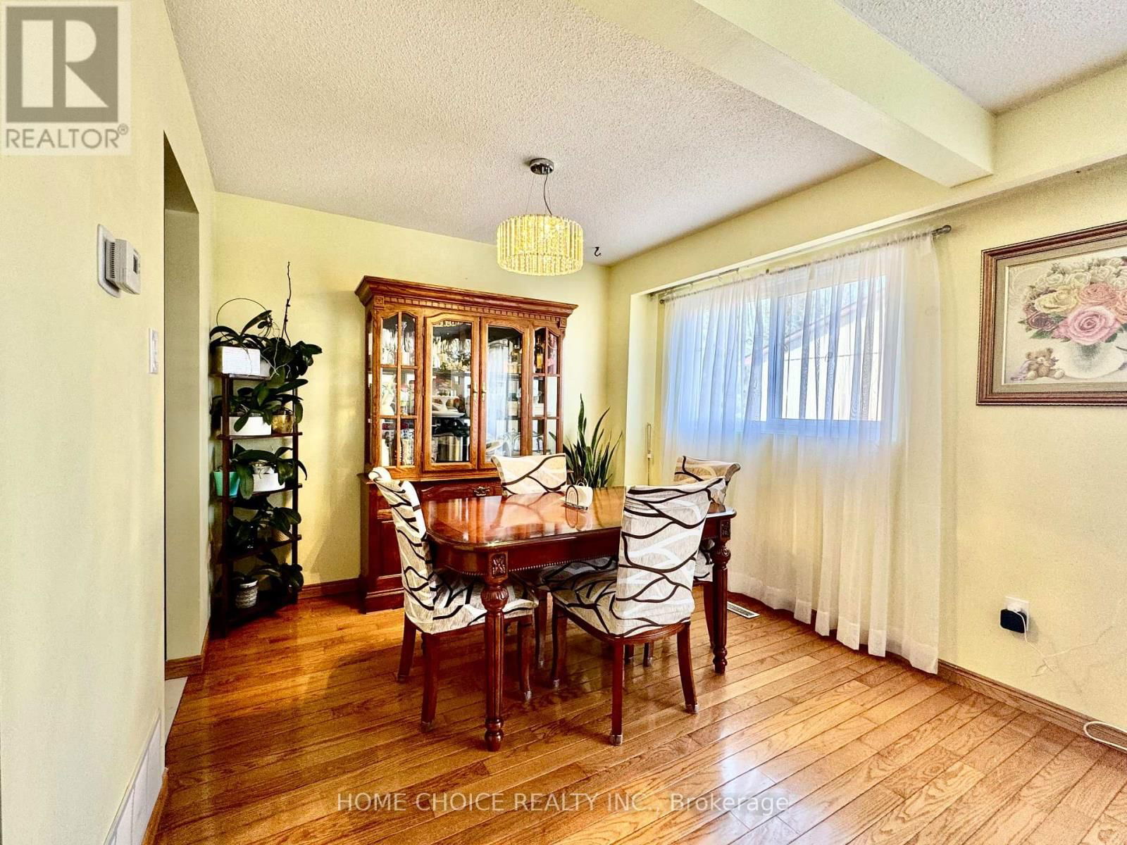 43 - 30 DUNDALK DRIVE Image 10