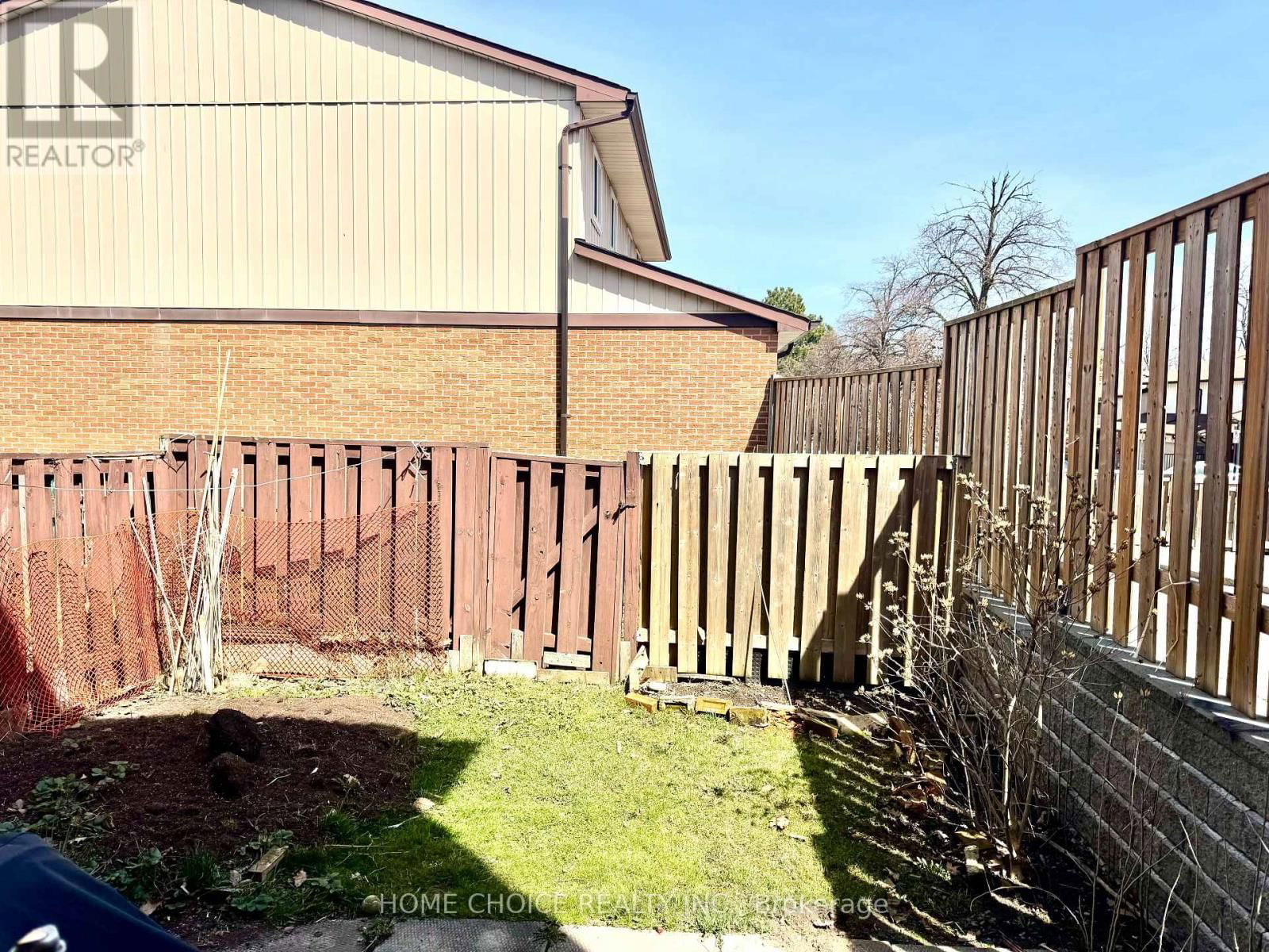 43 - 30 DUNDALK DRIVE Image 33