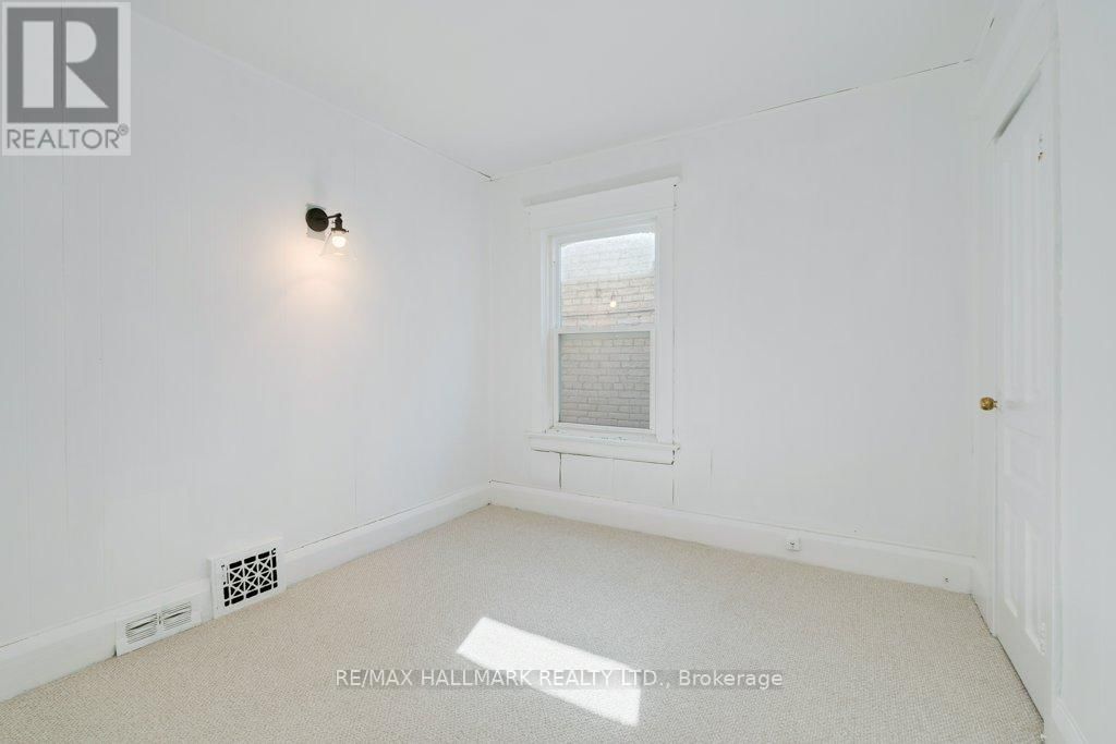 935 KINGSTON ROAD Image 10
