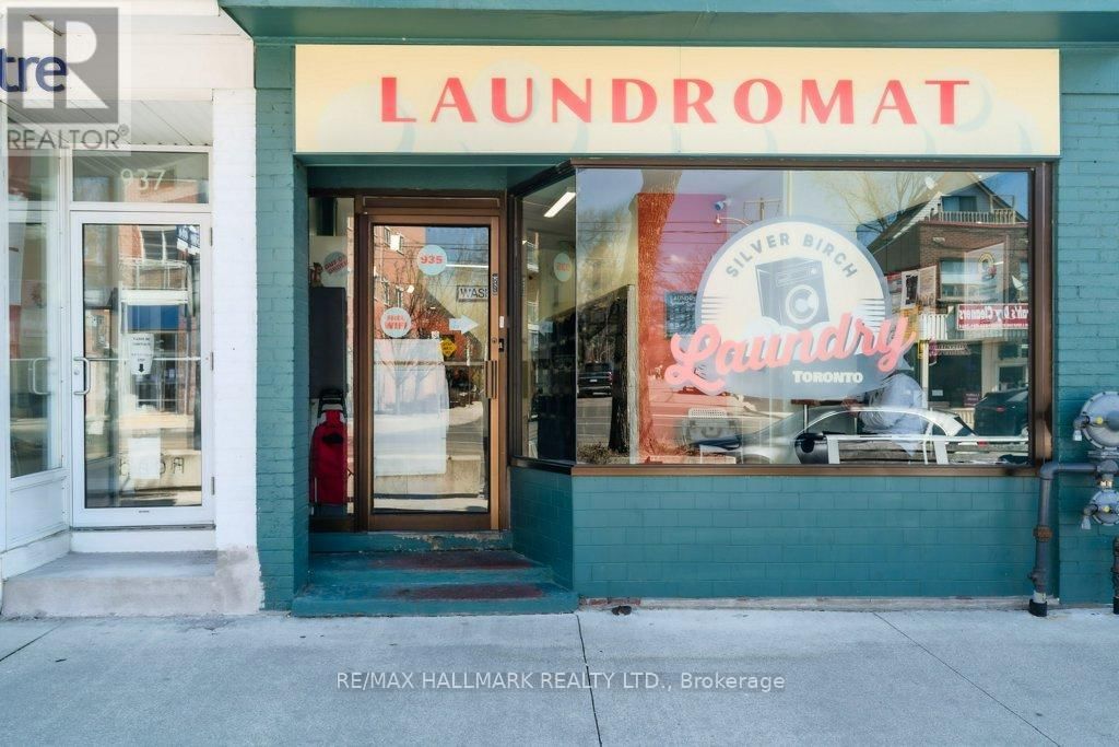 935 KINGSTON ROAD Image 17