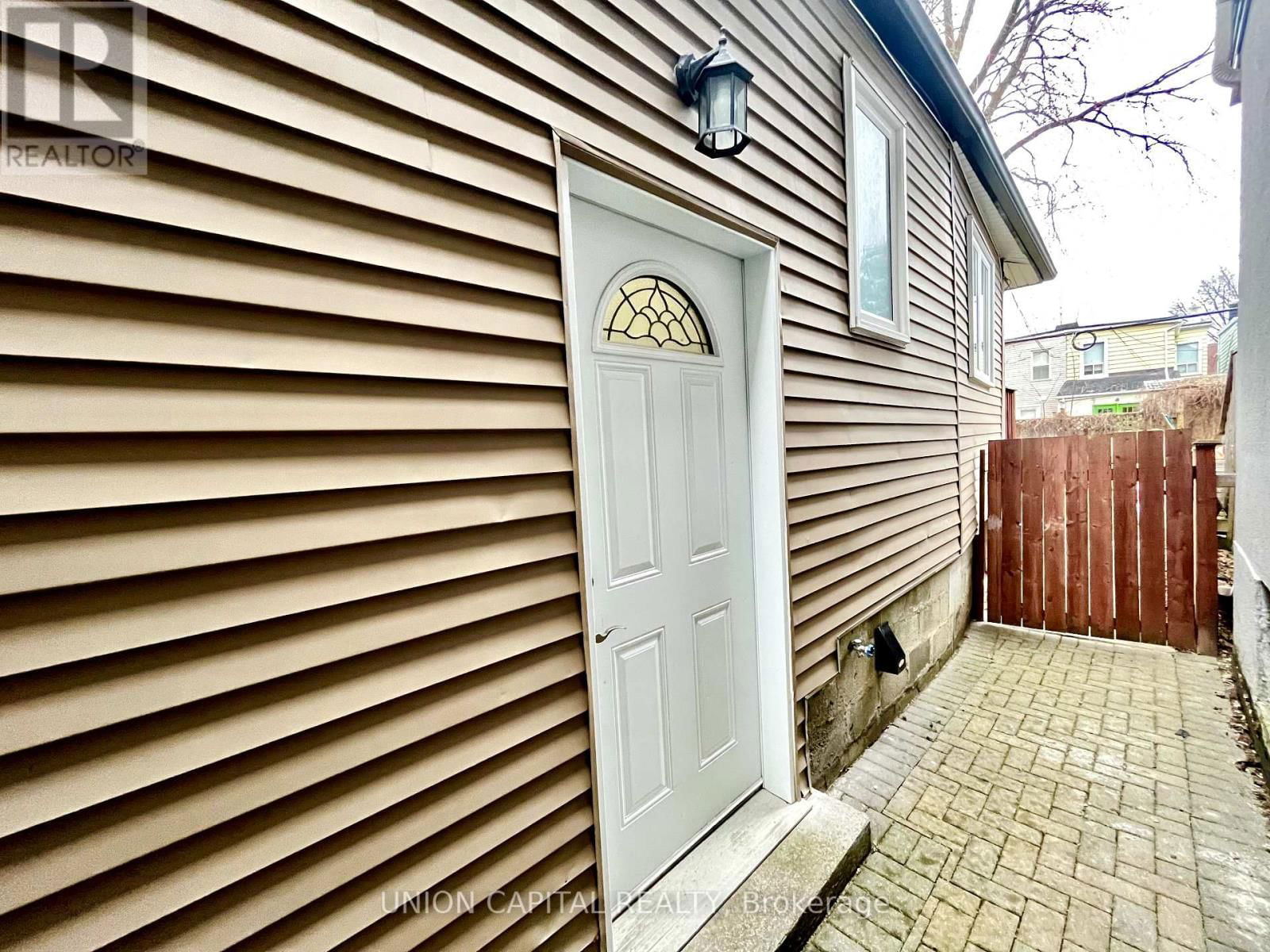 Lower - 59 WROXETER AVENUE Image 4