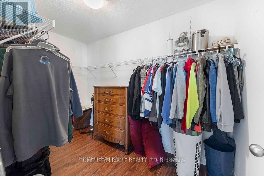 1268 SALMERS DRIVE Image 32