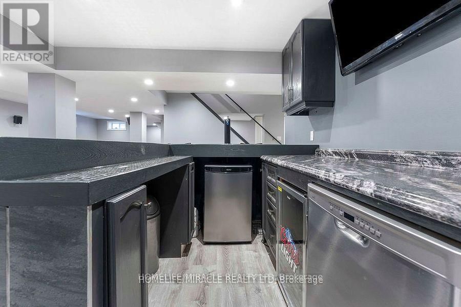 1268 SALMERS DRIVE Image 38