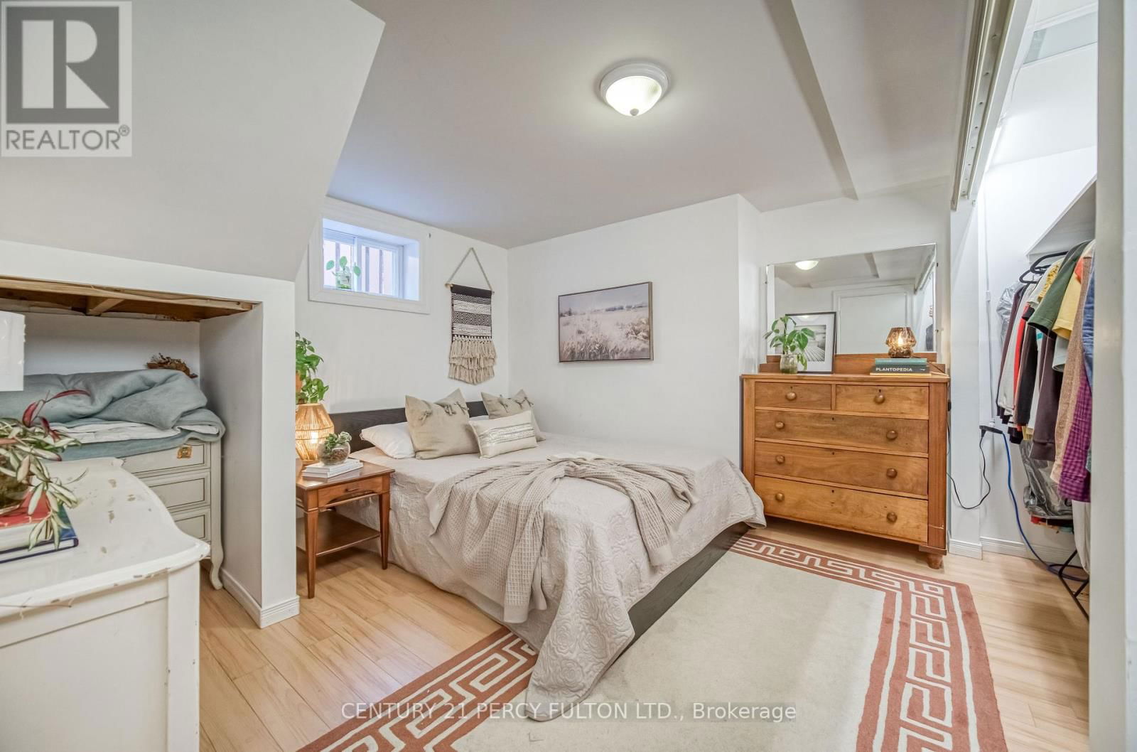 116 BYNG AVENUE Image 33