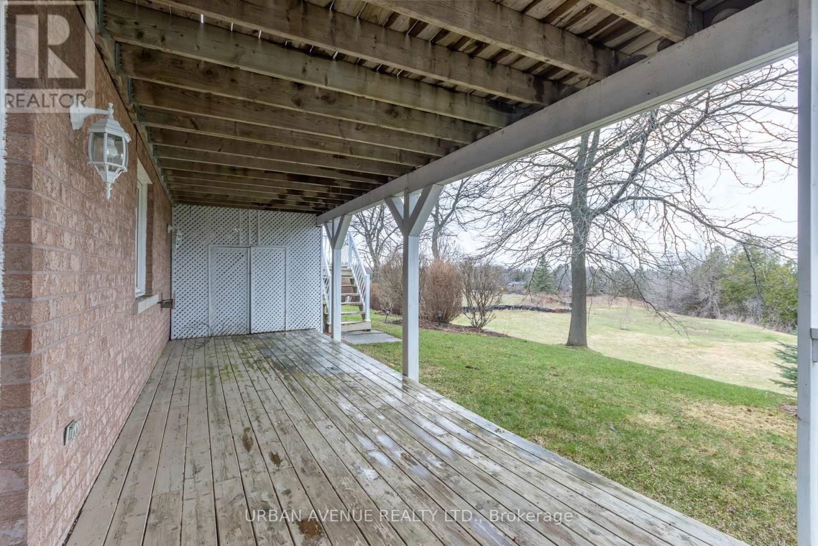 363 WATERBURY CRESCENT Image 13