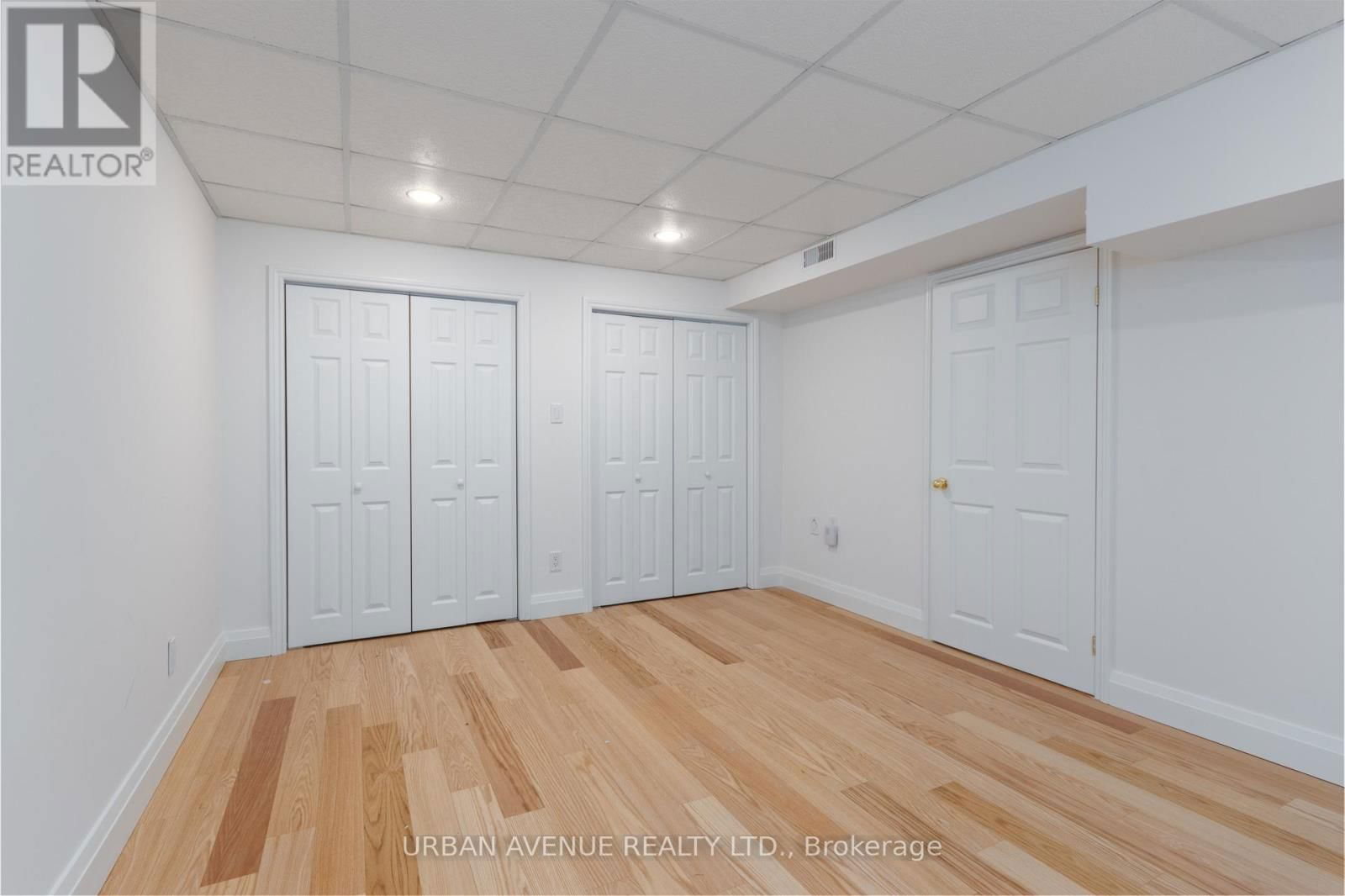 363 WATERBURY CRESCENT Image 14