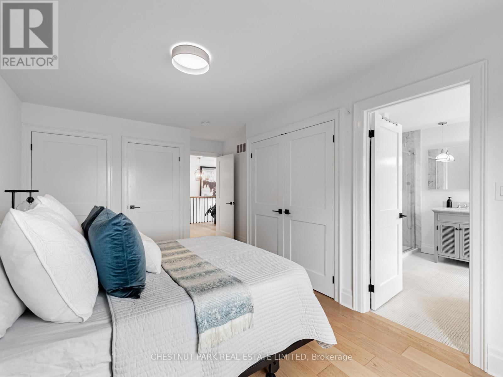 15 ST HUBERT AVENUE Image 13
