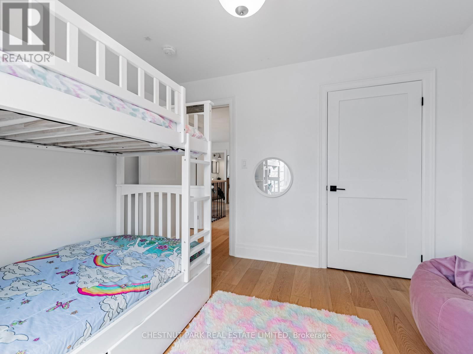 15 ST HUBERT AVENUE Image 21