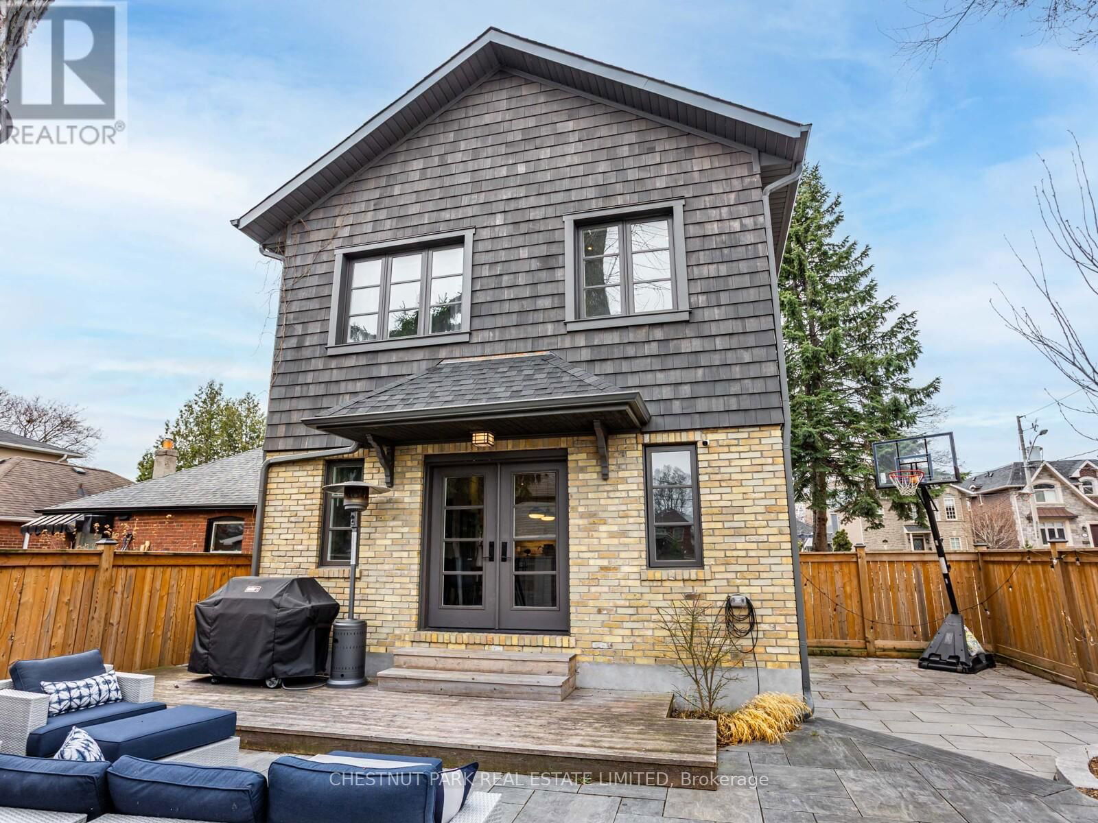 15 ST HUBERT AVENUE Image 35