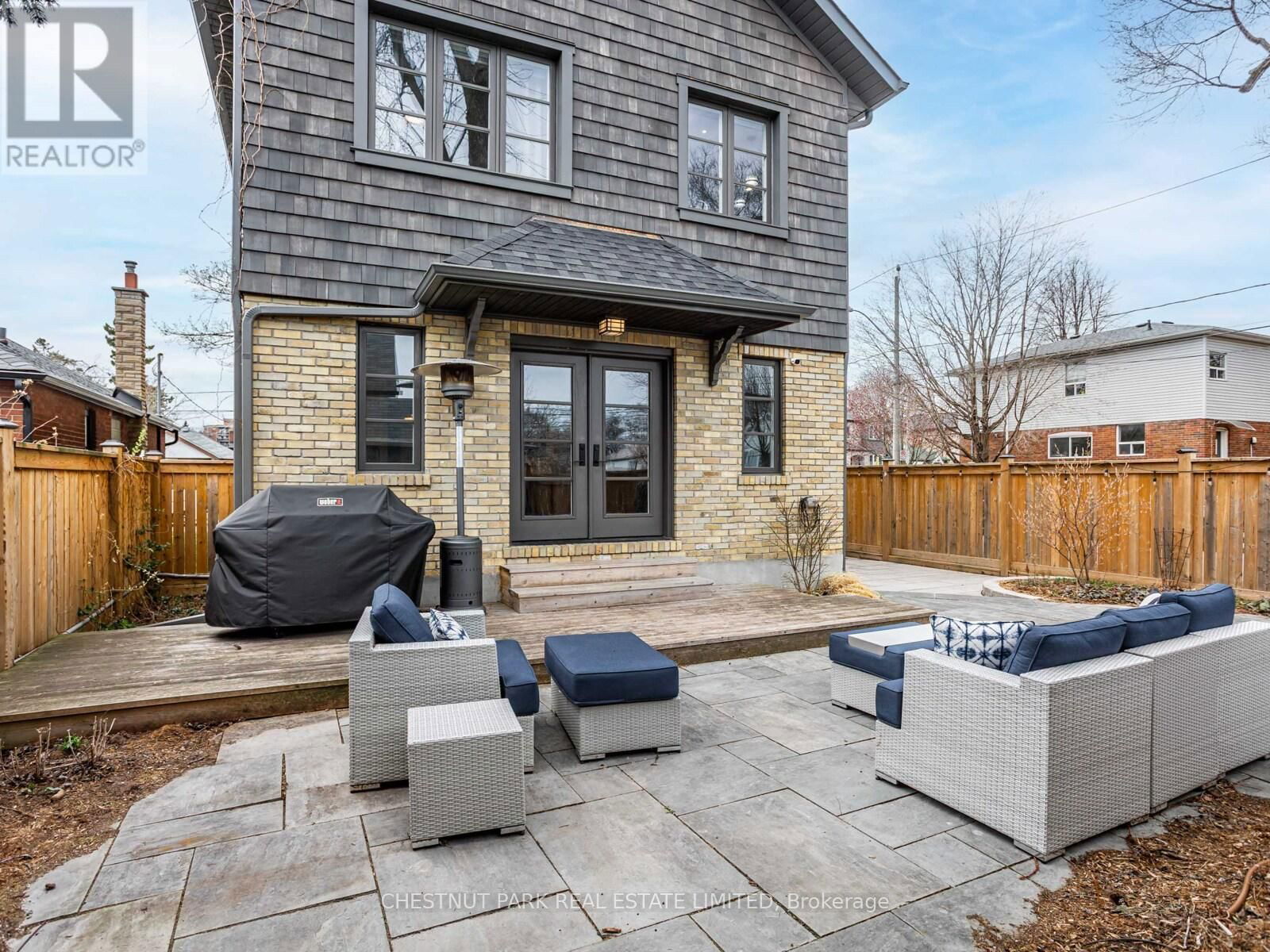 15 ST HUBERT AVENUE Image 36