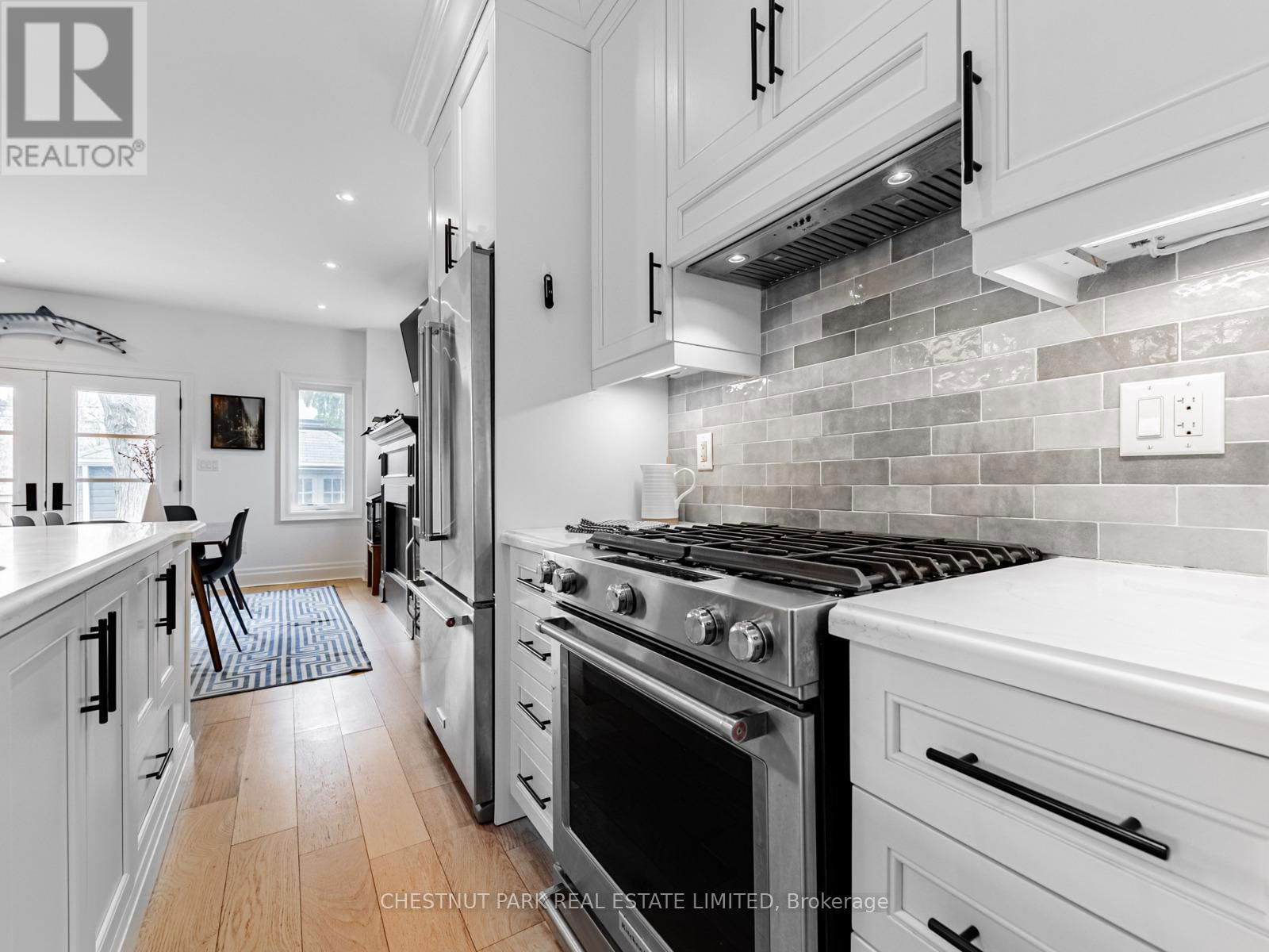 15 ST HUBERT AVENUE Image 6