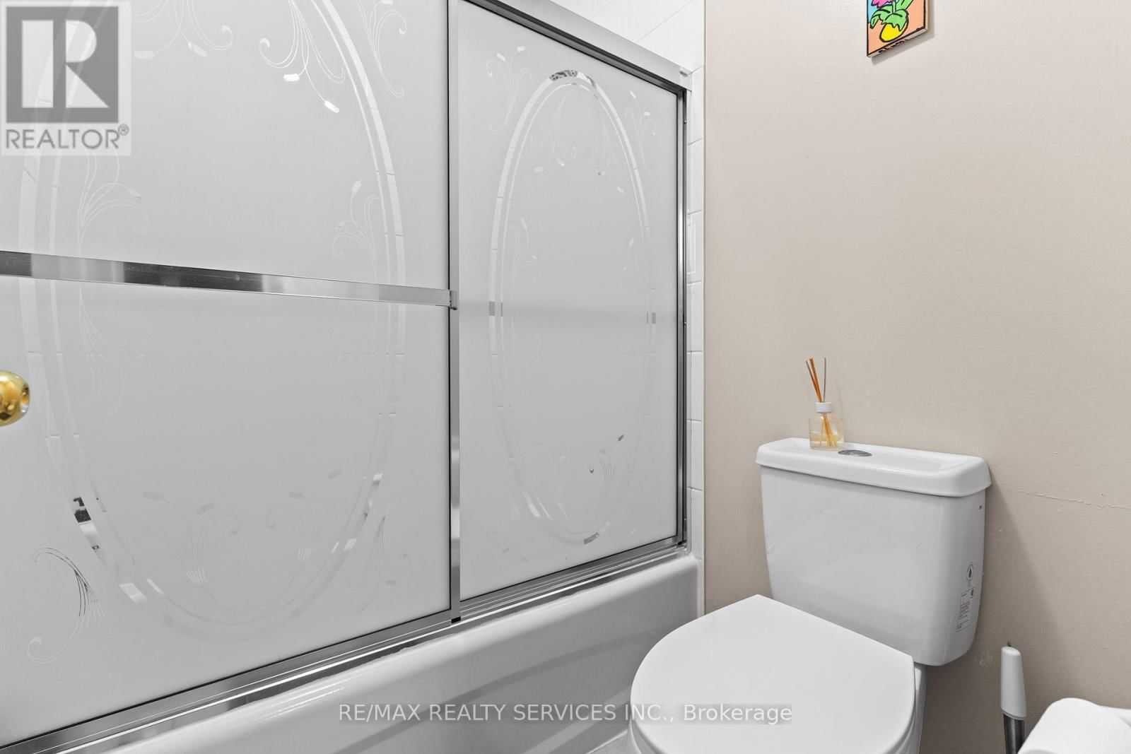 57 LAFAYETTE BOULEVARD Image 32
