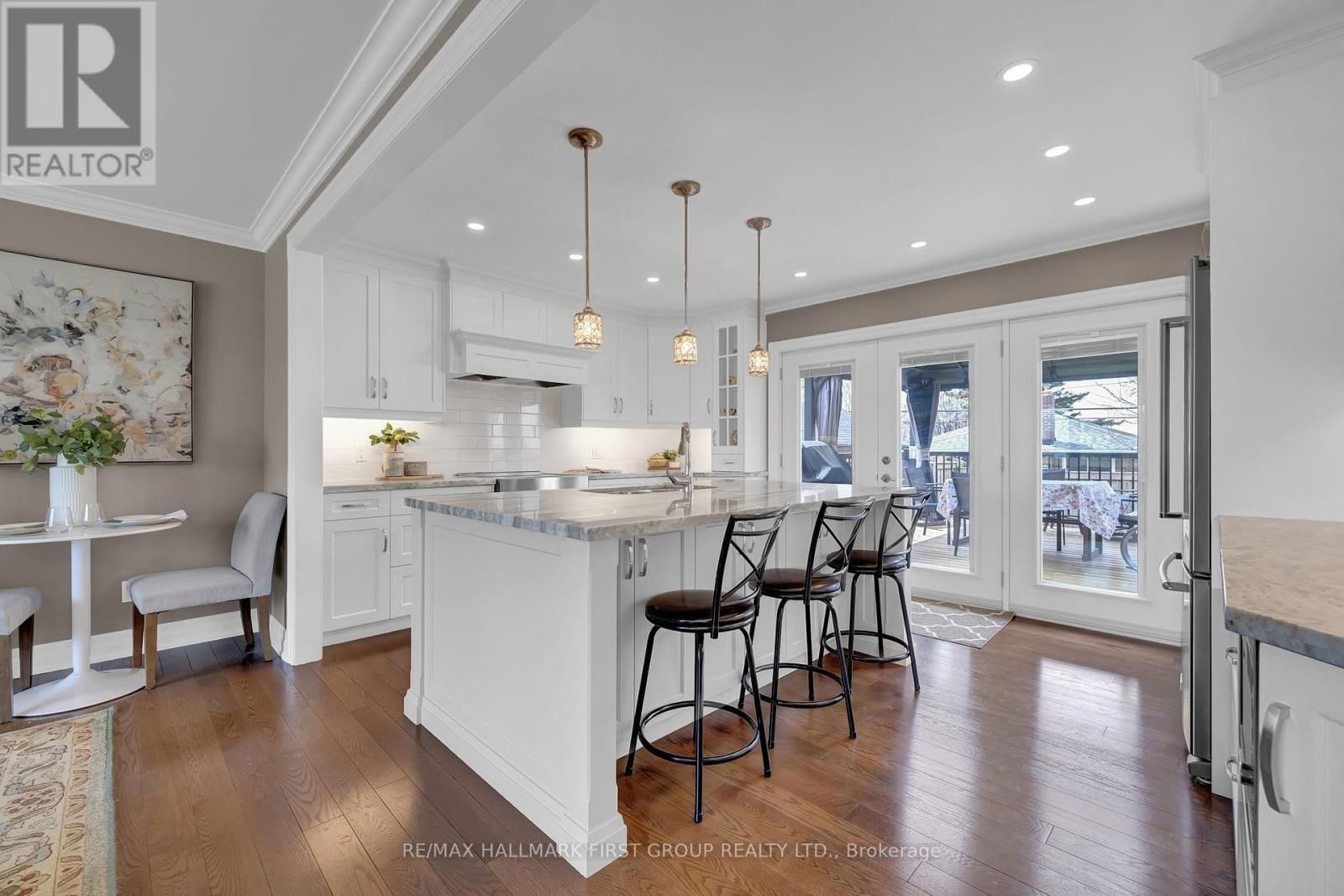 110 ATHABASCA STREET Image 11