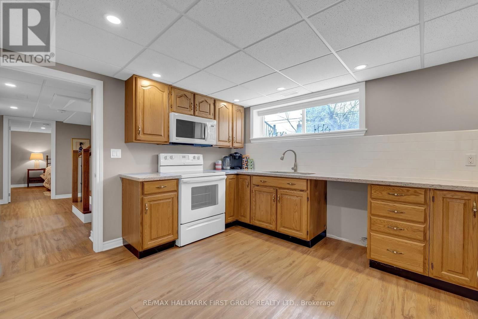 110 ATHABASCA STREET Image 27
