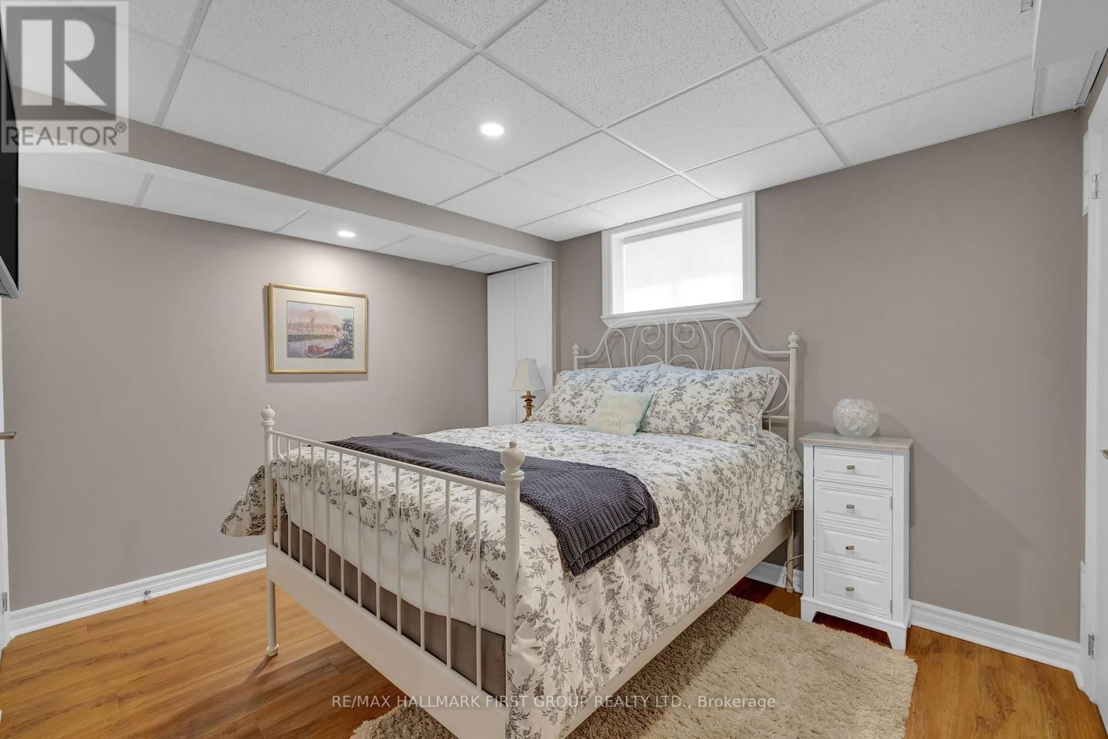 110 ATHABASCA STREET Image 32