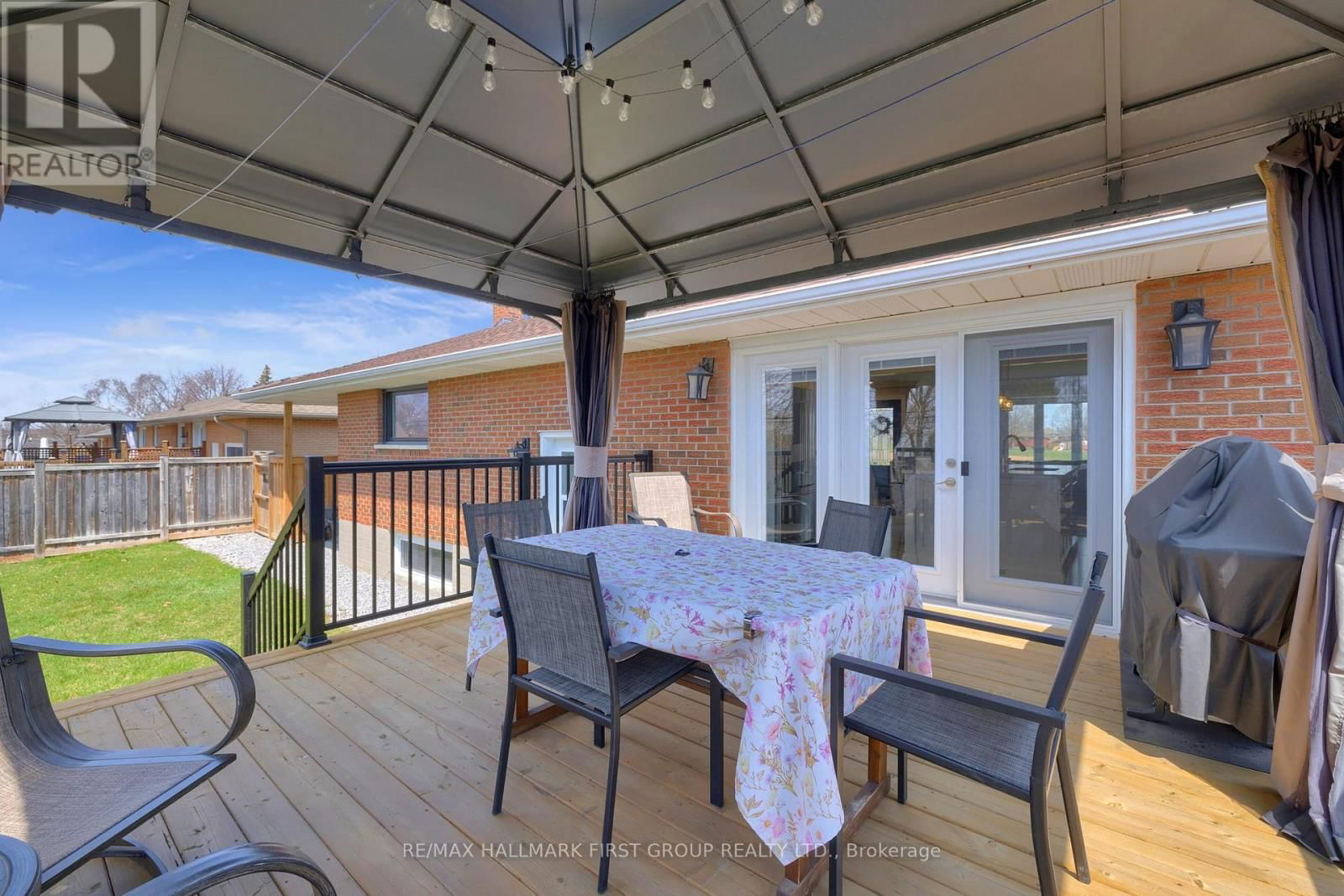 110 ATHABASCA STREET Image 35