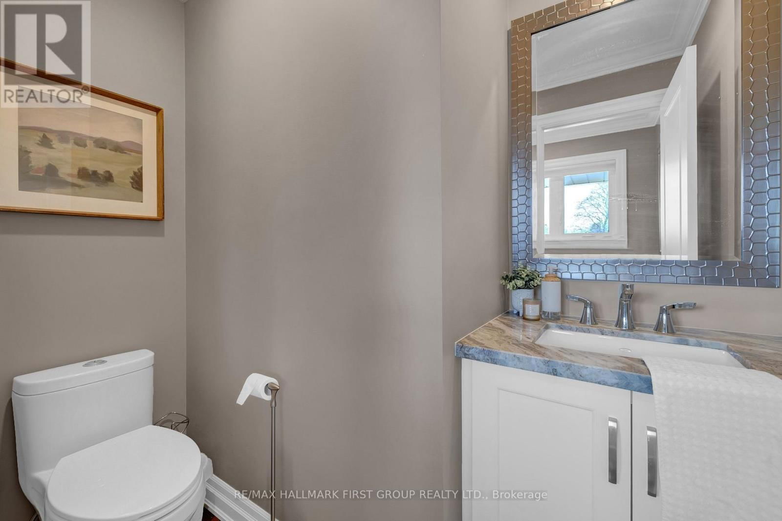 110 ATHABASCA STREET Image 7