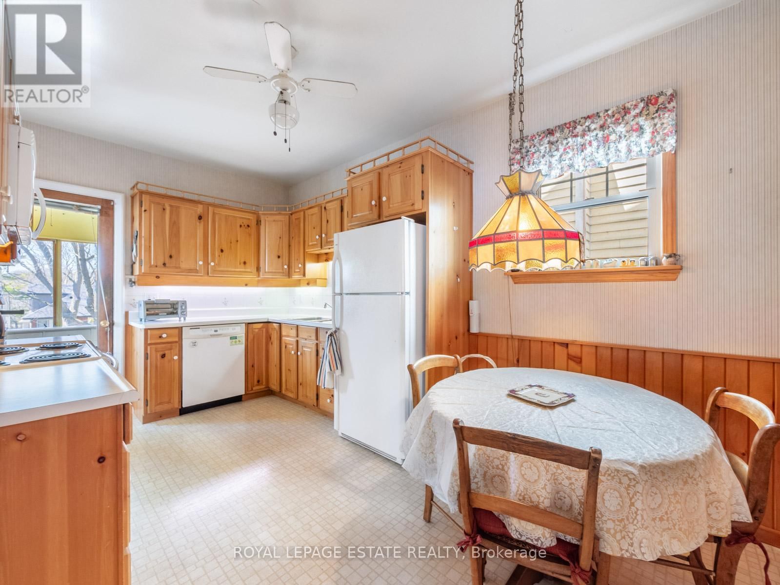 88 SPRUCE HILL ROAD Image 16