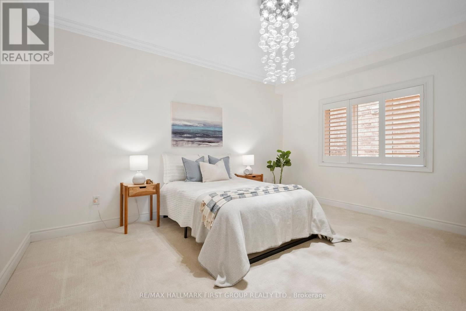 544 GEORGE REYNOLDS DRIVE Image 24