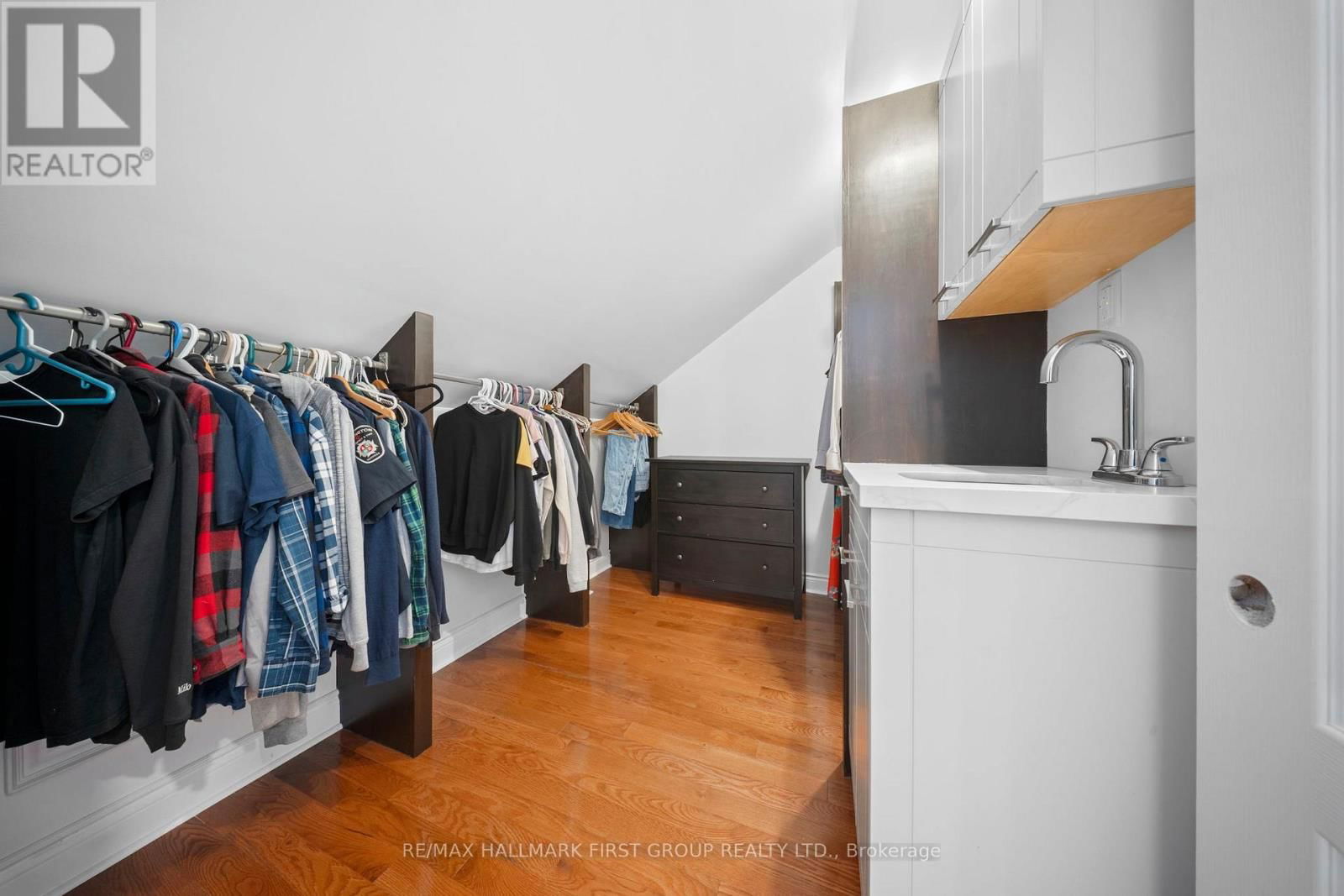 544 GEORGE REYNOLDS DRIVE Image 34