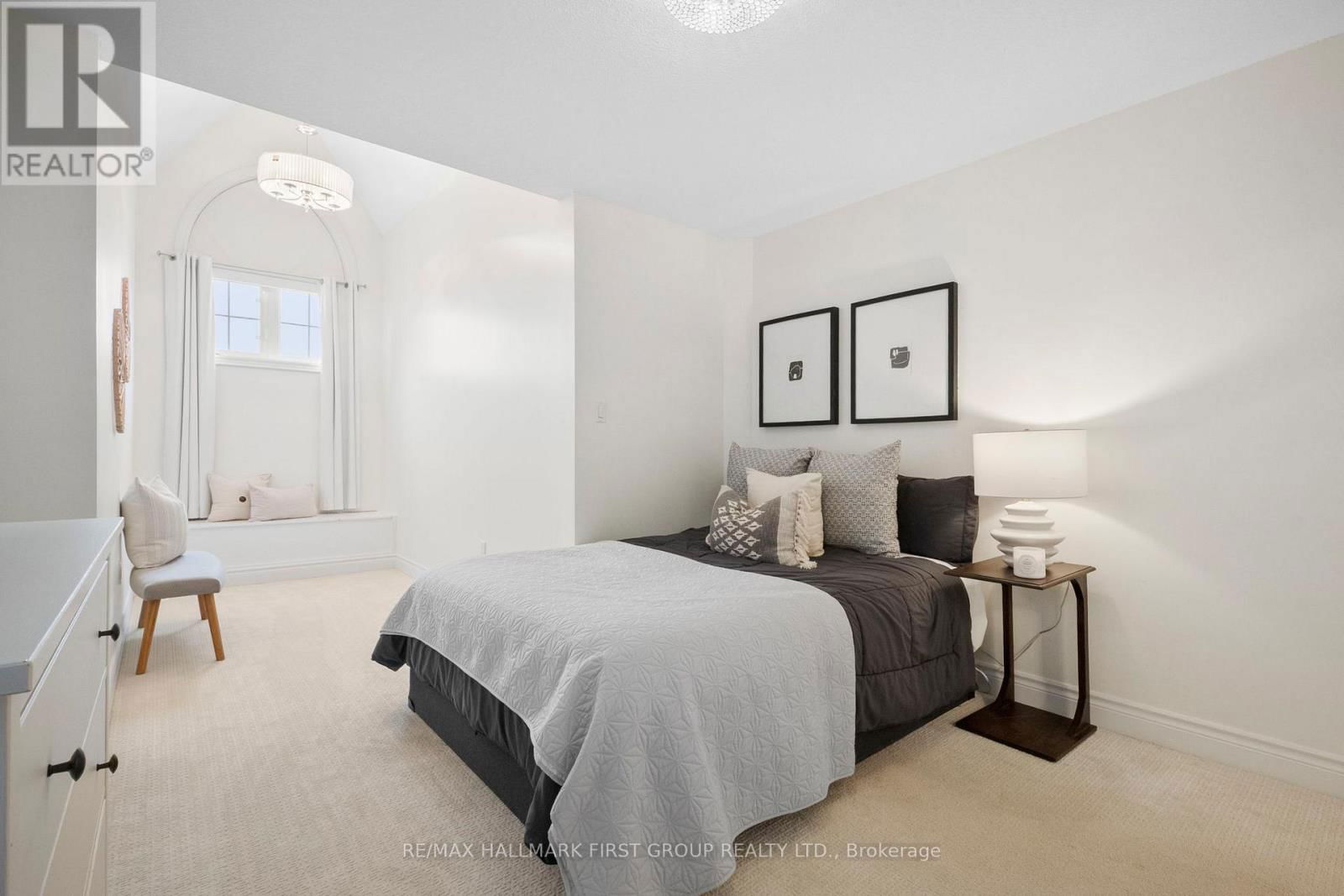 544 GEORGE REYNOLDS DRIVE Image 40