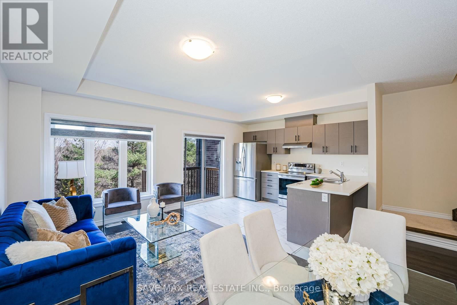 38 SENAY CIRCLE WEST Image 1