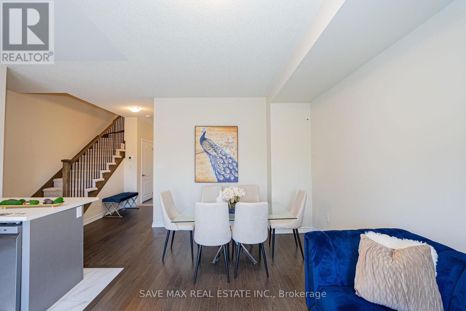 38 SENAY CIRCLE WEST Image 18