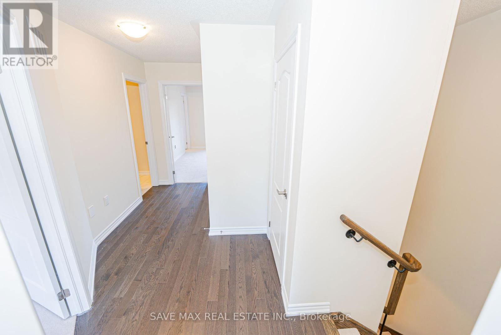 38 SENAY CIRCLE WEST Image 27