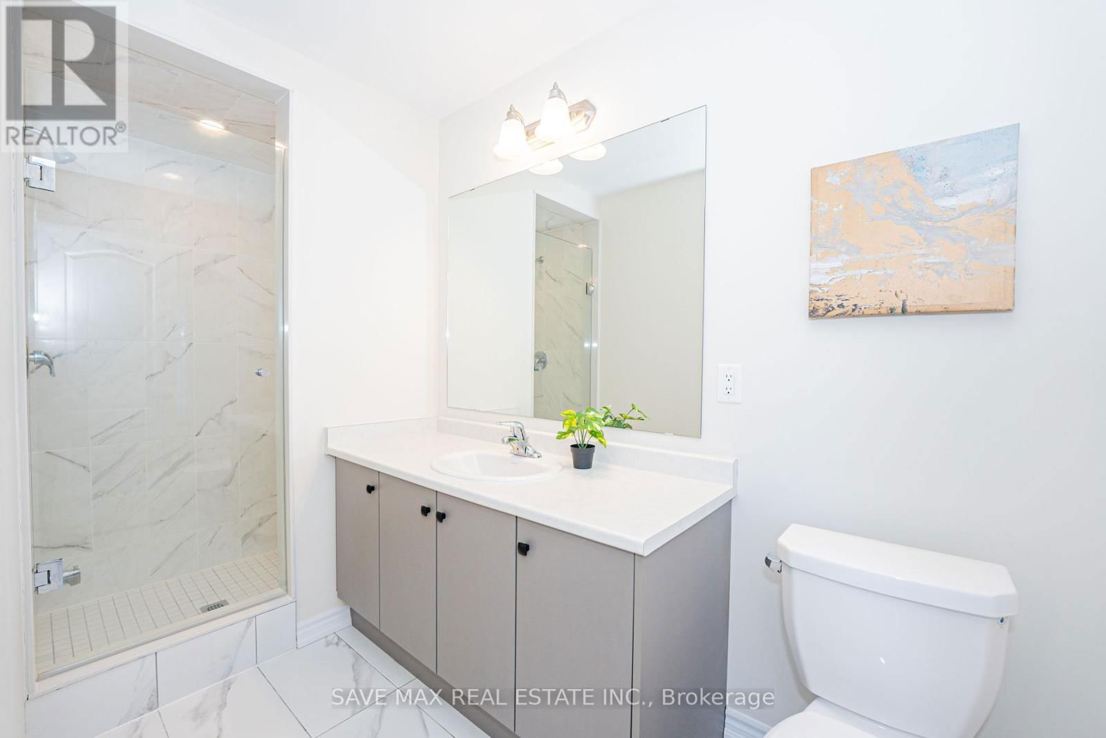 38 SENAY CIRCLE WEST Image 32