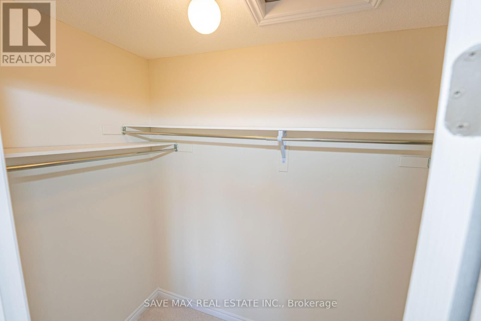 38 SENAY CIRCLE WEST Image 33