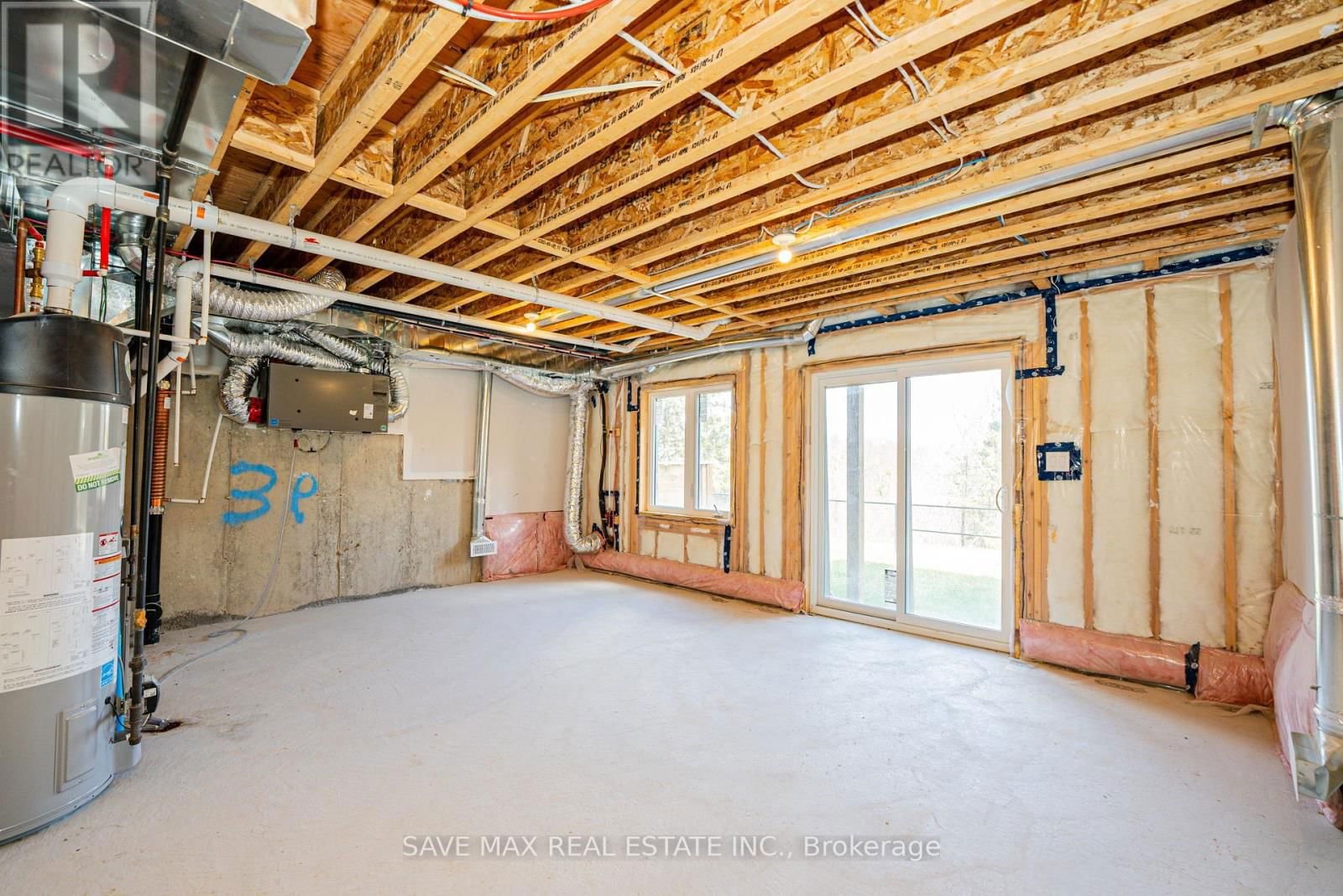 38 SENAY CIRCLE WEST Image 43