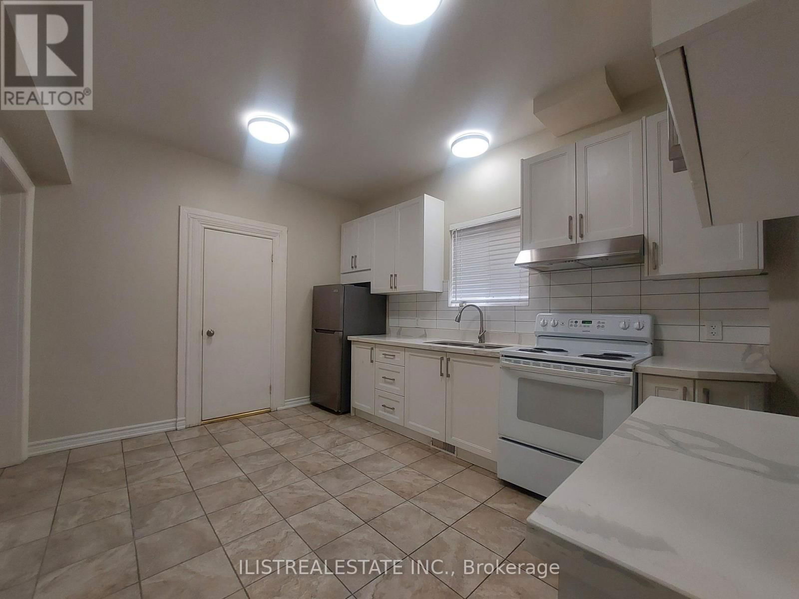 222 ATHOL STREET EAST Image 3