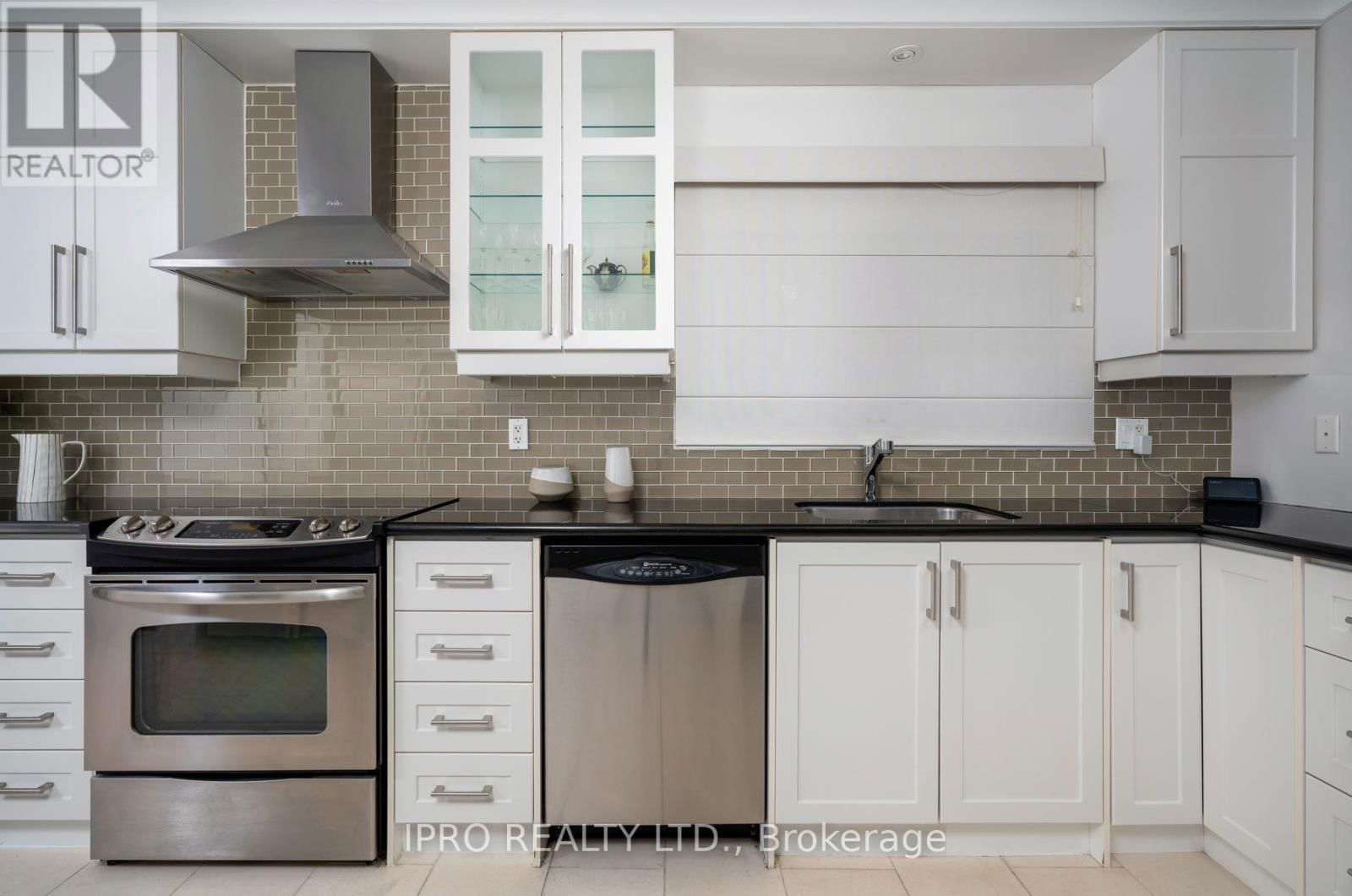 53 FERRIER AVENUE Image 13