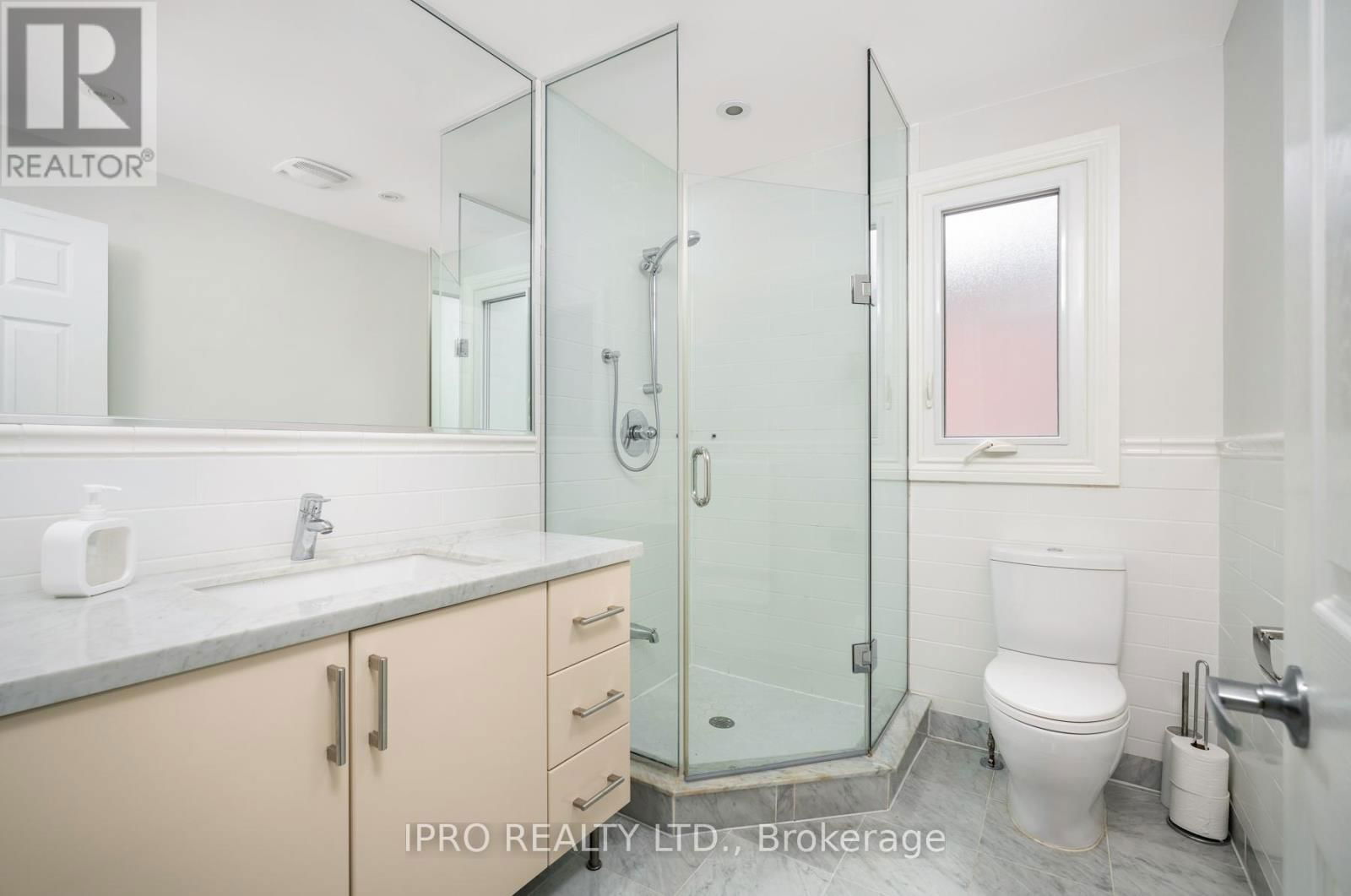 53 FERRIER AVENUE Image 23