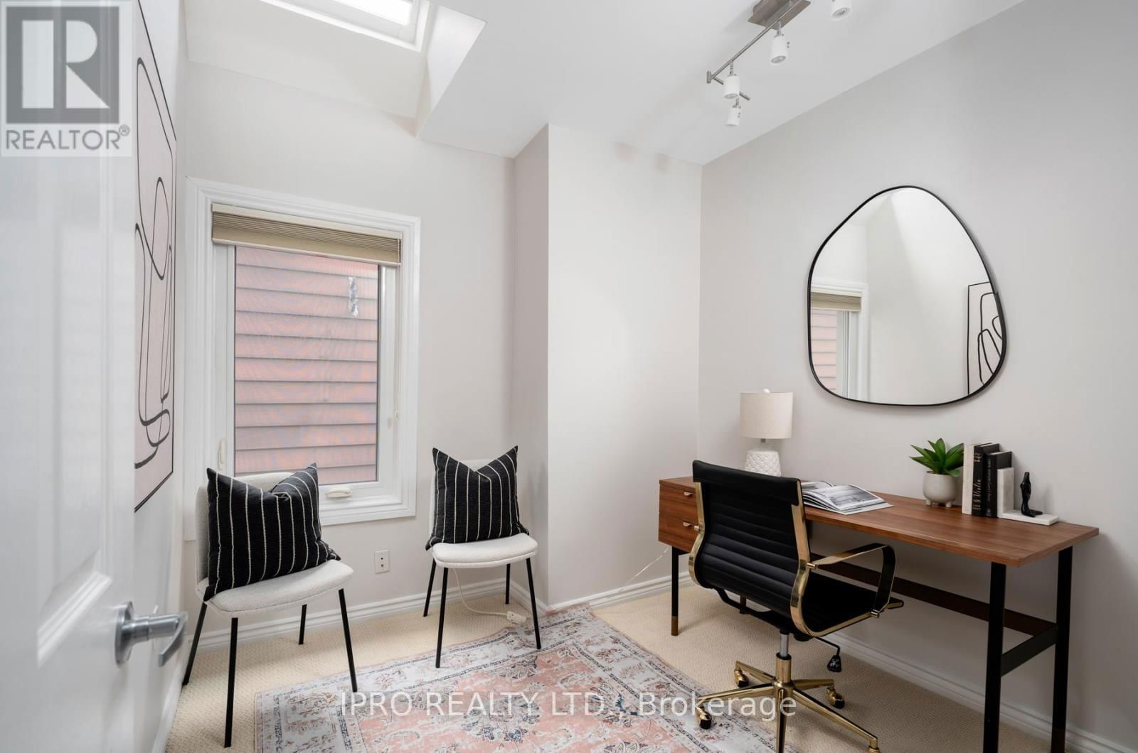 53 FERRIER AVENUE Image 24