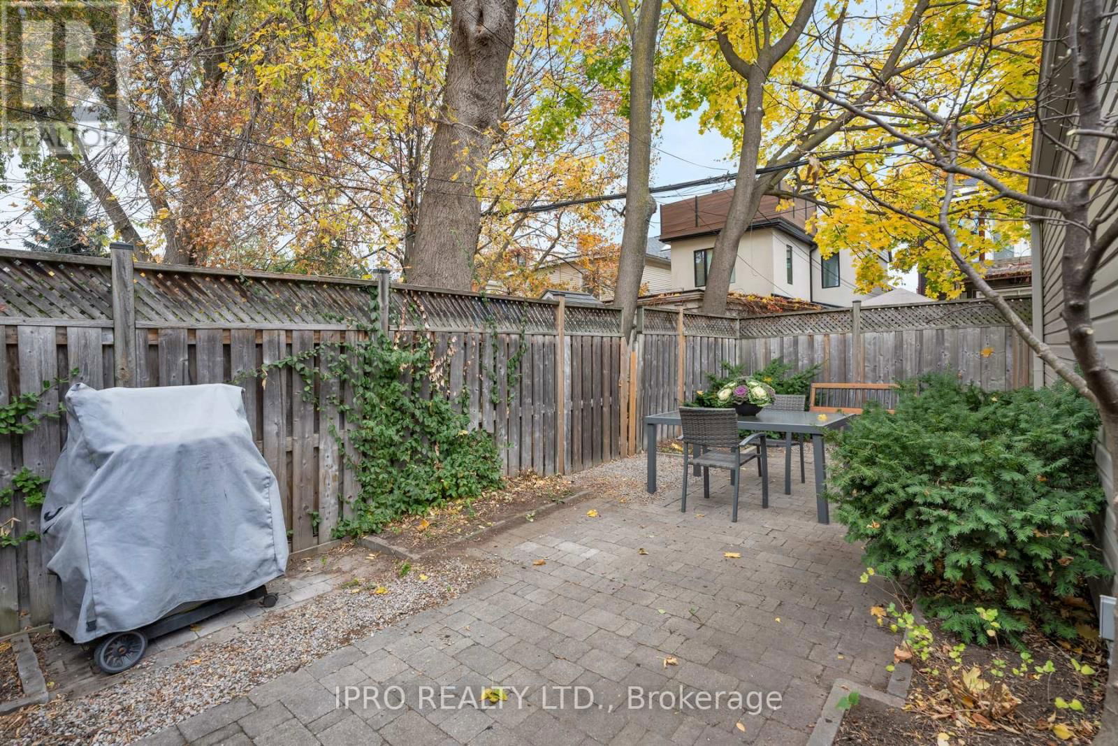 53 FERRIER AVENUE Image 40
