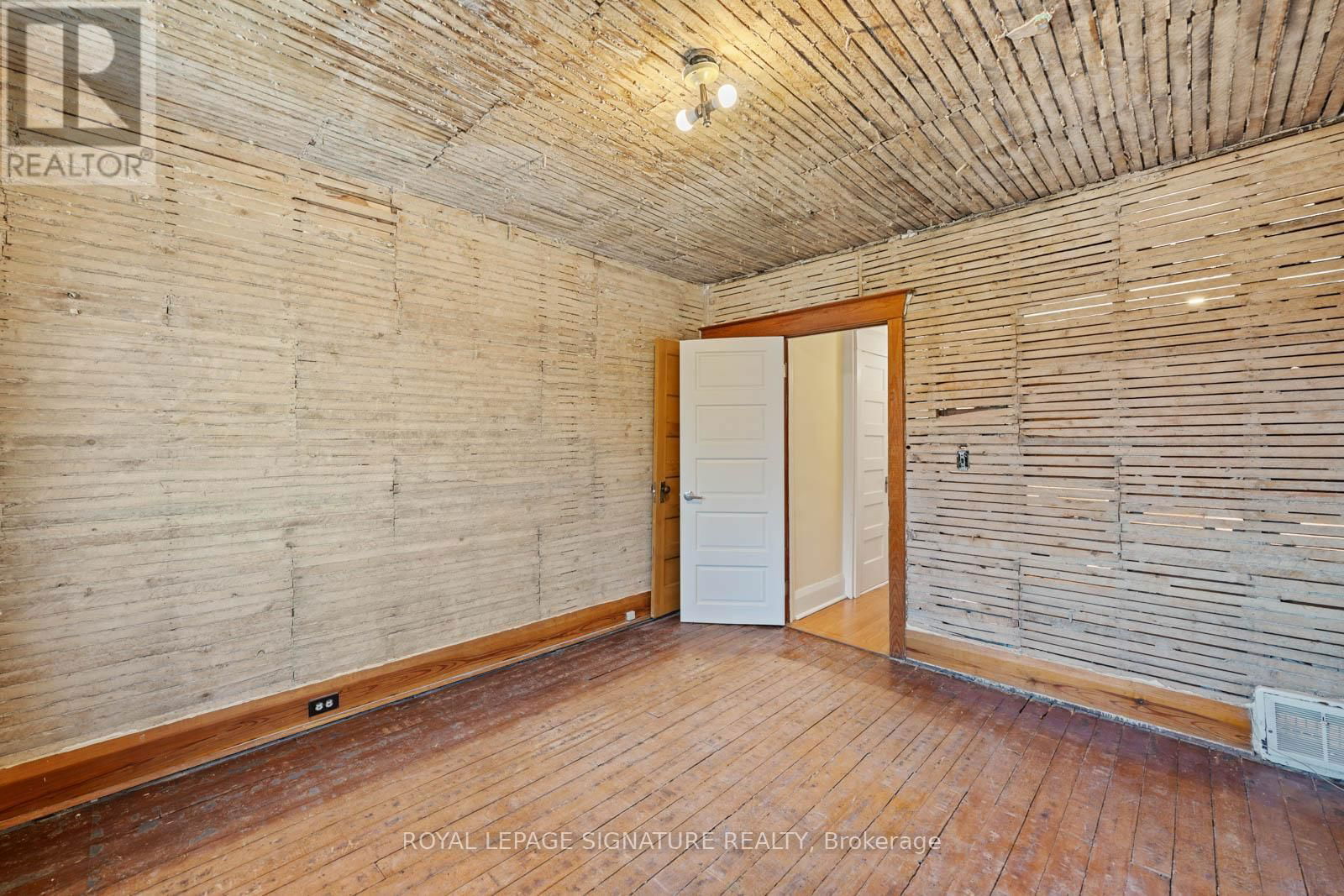 99 KENT ROAD Image 30