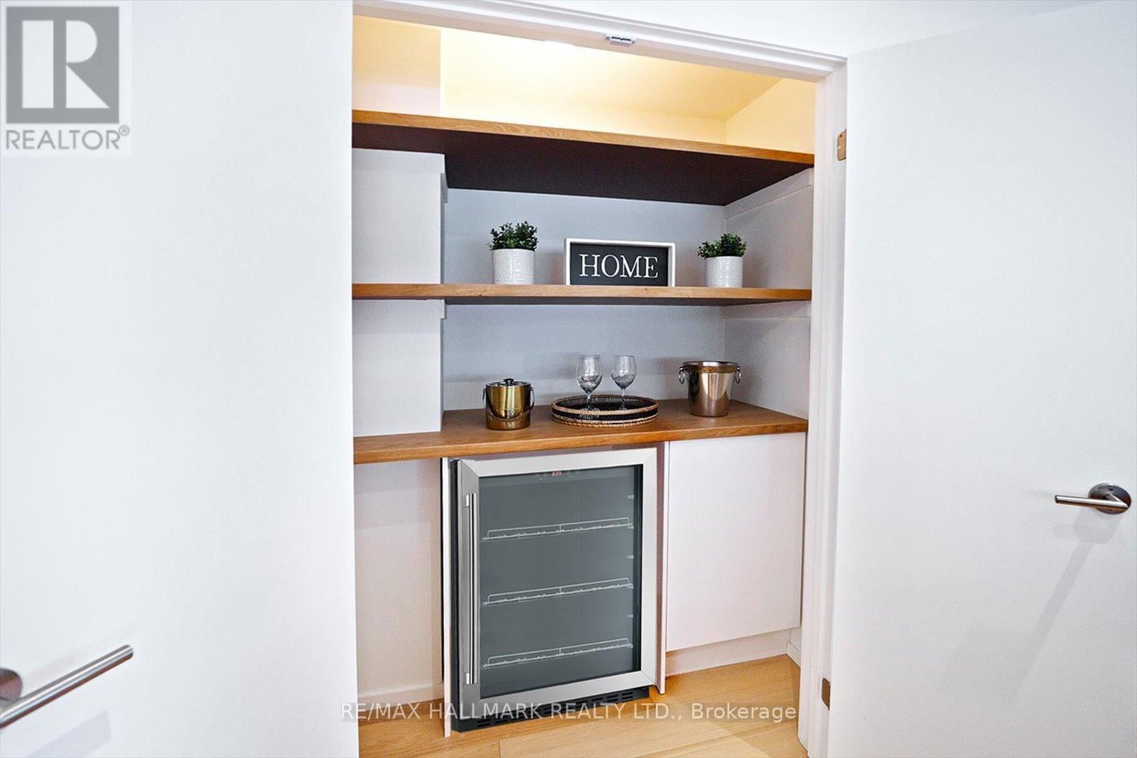 7 IVY AVENUE Image 12